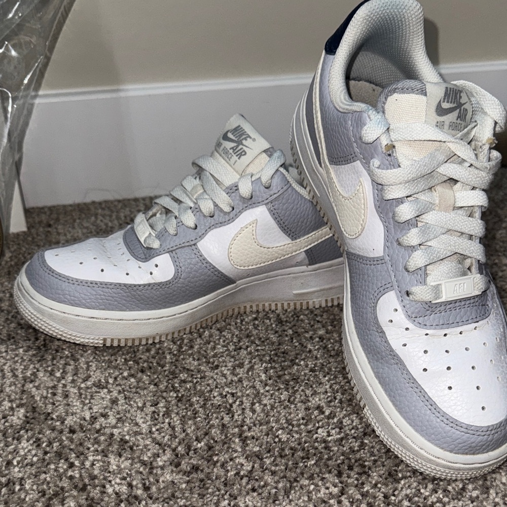 Nike White and Gray Air Sneakers - Picture 5 of 5